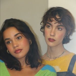 Meet your Posher, Abigail